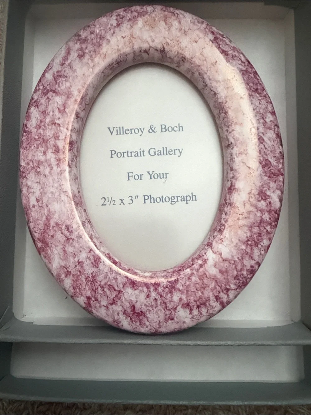Villeroy & Boch Marbleized Pink and Cream Oval Photo Frame set of 4